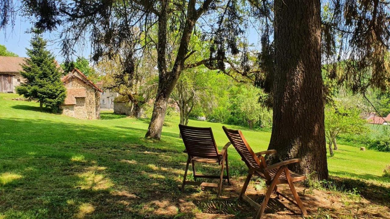 Gite Les Hauts De Villemaloux Dontreix Exterior foto